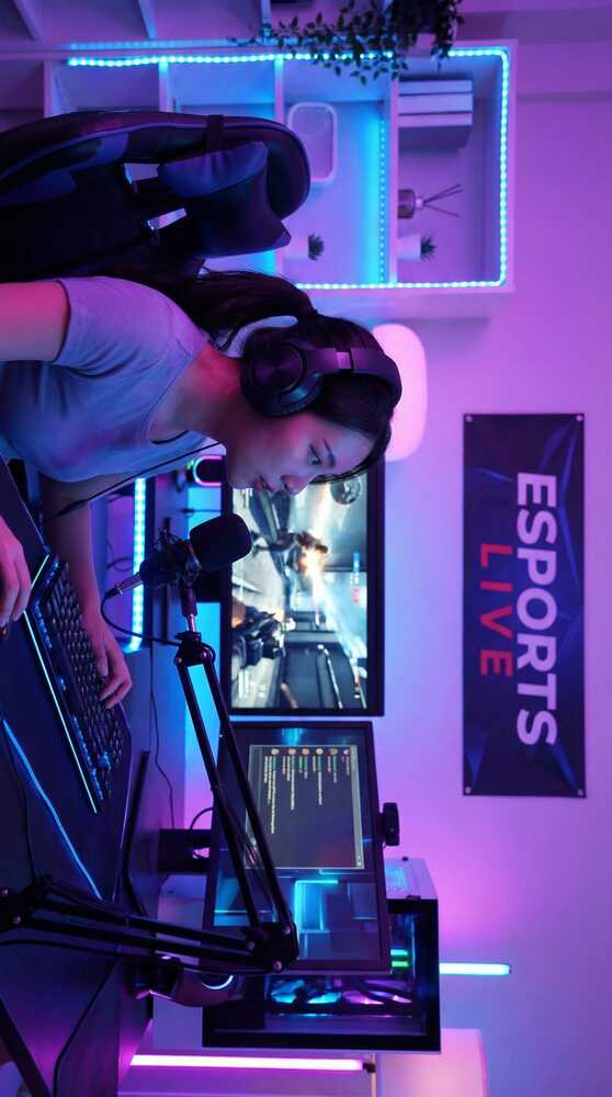 萝莉岛游戏直播视频